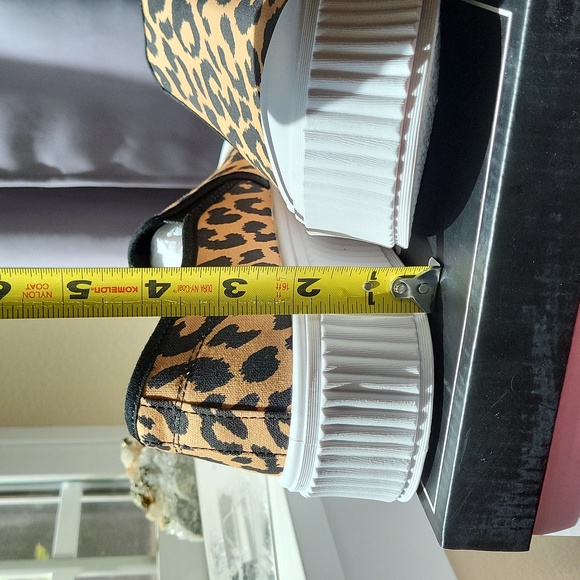 NIB 🐆 Platform leopard print slip-on sneakers - Picture 10 of 12